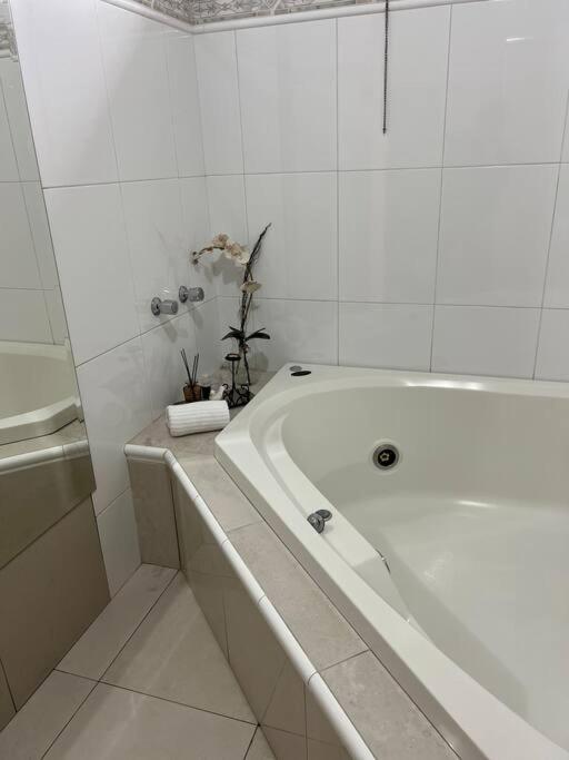 Estadia Das Gerais - Casa De Hospedes Adoravel Com Jacuzzi Ouro Preto  Buitenkant foto